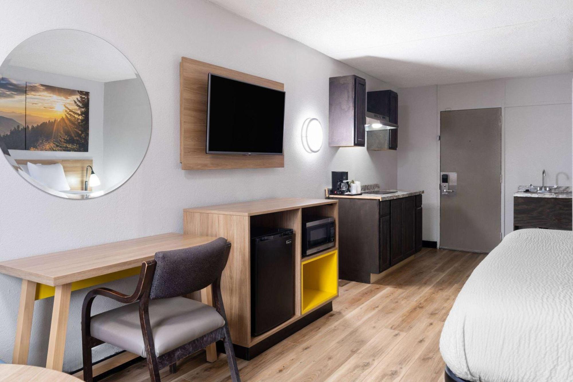 Days Inn By Wyndham Salisbury, Nc Bagian luar foto