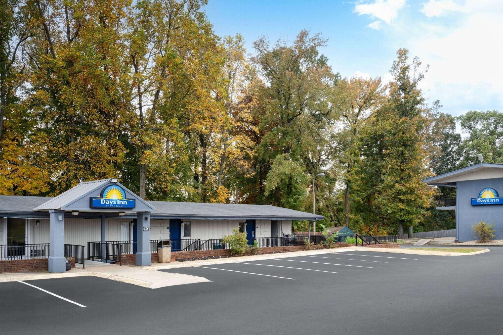 Days Inn By Wyndham Salisbury, Nc Bagian luar foto