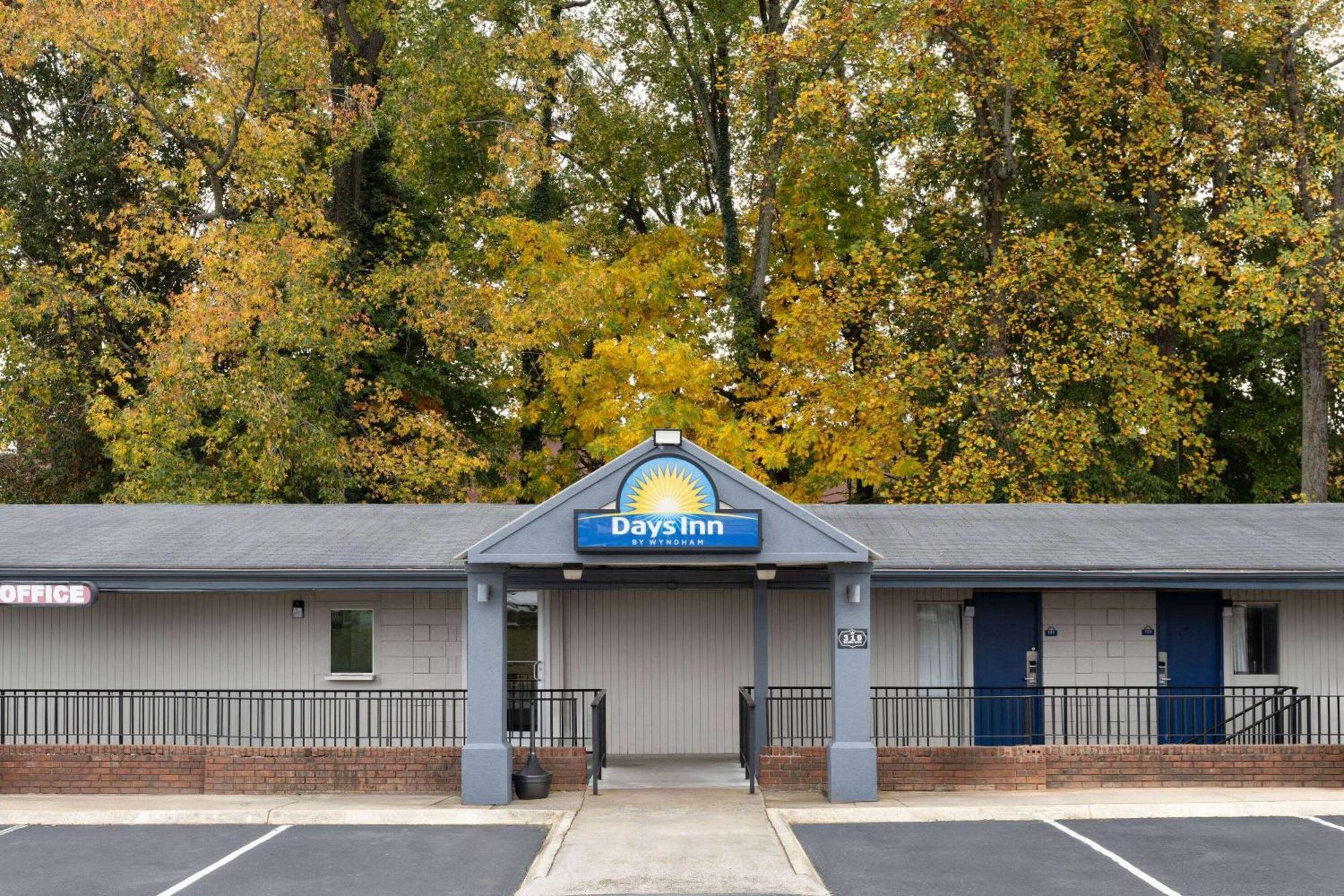 Days Inn By Wyndham Salisbury, Nc Bagian luar foto
